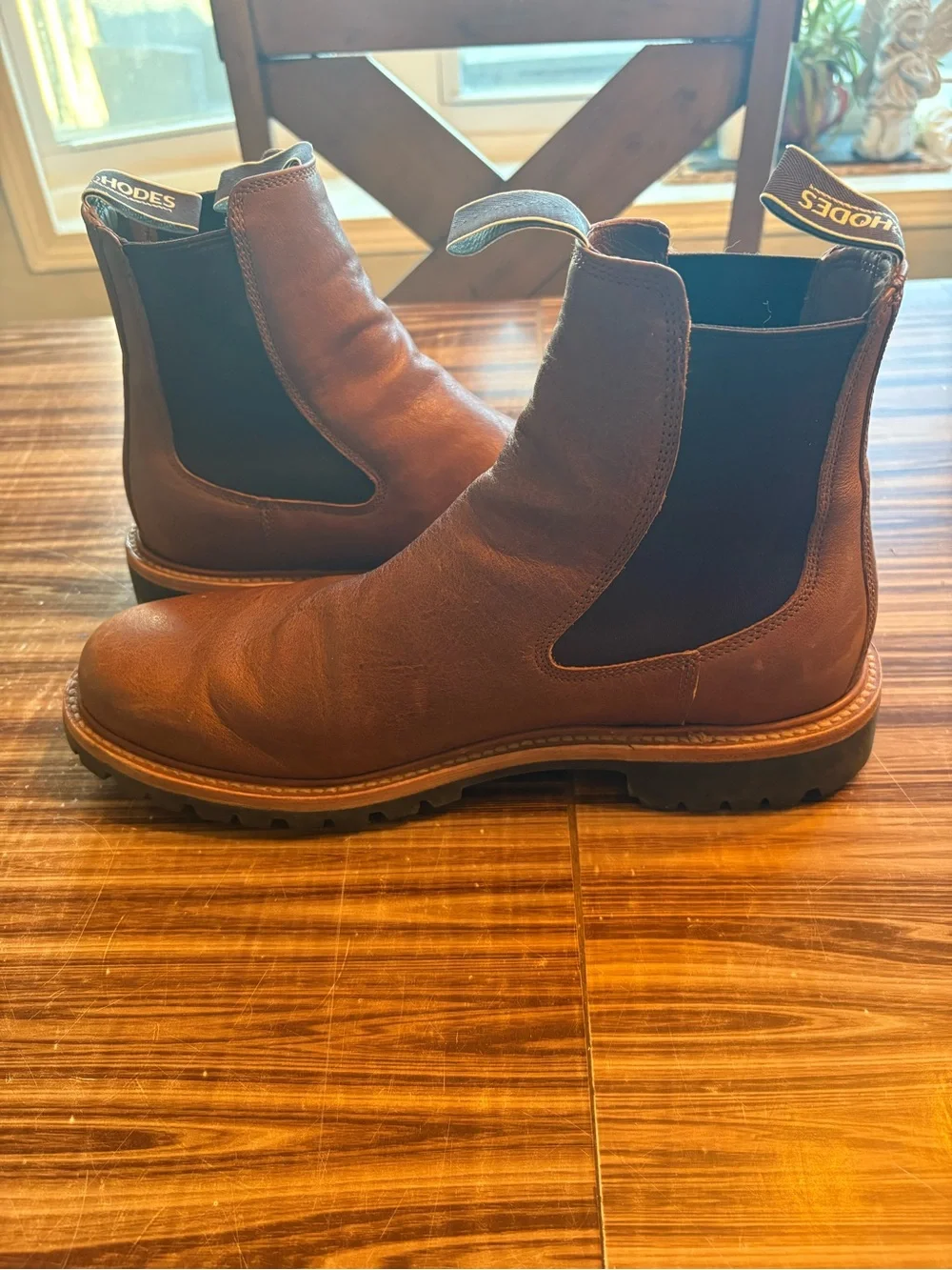 RHODES Brown Leather Bone Lug Chukka Boots with Black Elastic Panels